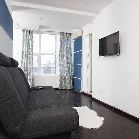 1 Bdrm Apartment In City Center 부쿠레슈티 외부 사진