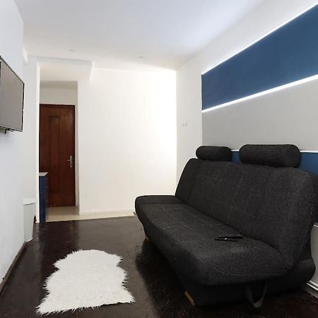 1 Bdrm Apartment In City Center 부쿠레슈티 외부 사진