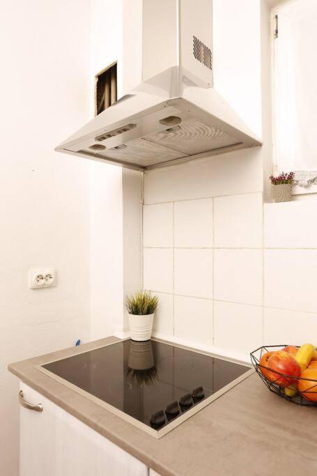 1 Bdrm Apartment In City Center 부쿠레슈티 외부 사진
